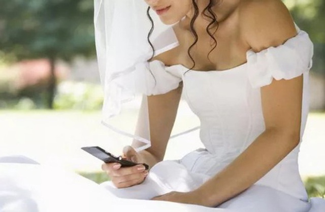 Người yêu cũ đi lấy chồng nhưng vẫn nói yêu tôi - Ảnh 1. Người yêu cũ đi lấy chồng nhưng vẫn nói yêu tôi - Ảnh 1.