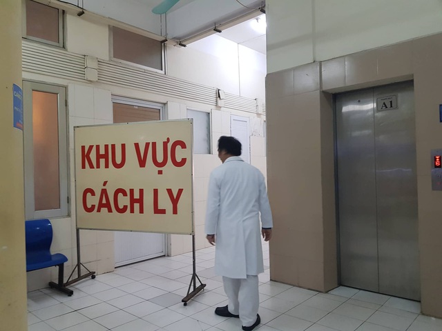 Đã có kết quả xét nghiệm coronavirus của du khách Trung Quốc bị sốt khi nhập cảnh Đà Nẵng - Ảnh 1.