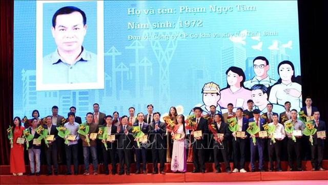  Thái Bình tuyên dương công nhân là đảng viên tiêu biểu  - Ảnh 2.