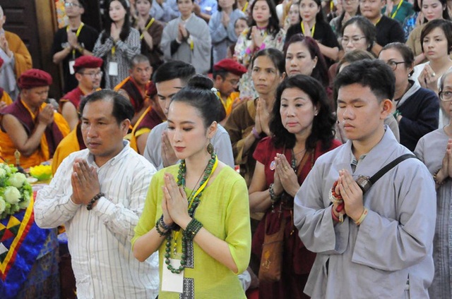 Angela Phương Trinh bất ngờ tuyên bố ăn chay trọn đời - Ảnh 3.