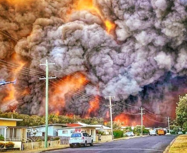 Amazon cháy kỷ lục, Úc cũng cháy đại thảm họa: Cơn khủng hoảng khí hậu giờ đây đang hiện ra ở mọi ngóc ngách trên Trái đất - Ảnh 1.
