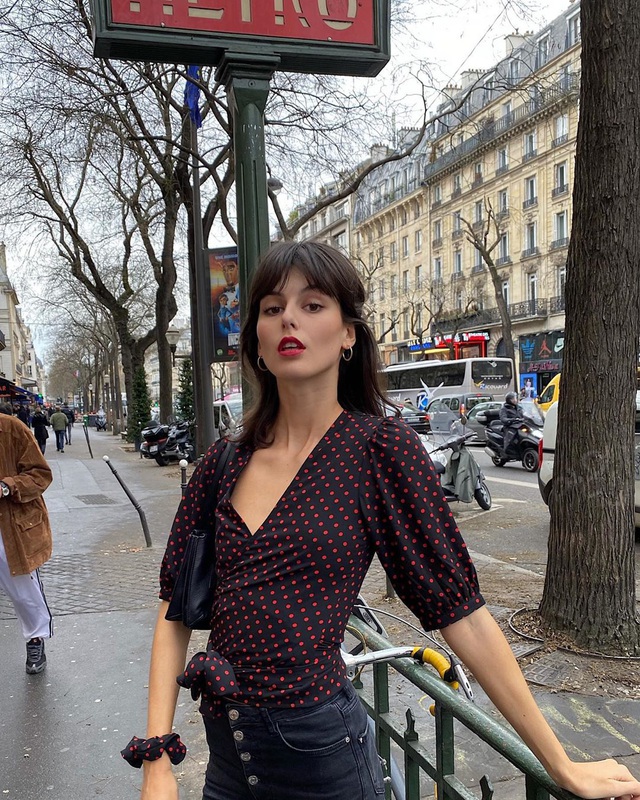 Năm 2020, phụ nữ Pháp sành điệu sẽ tích cực đu theo 5 xu hướng thời trang sau đây  - Ảnh 7.