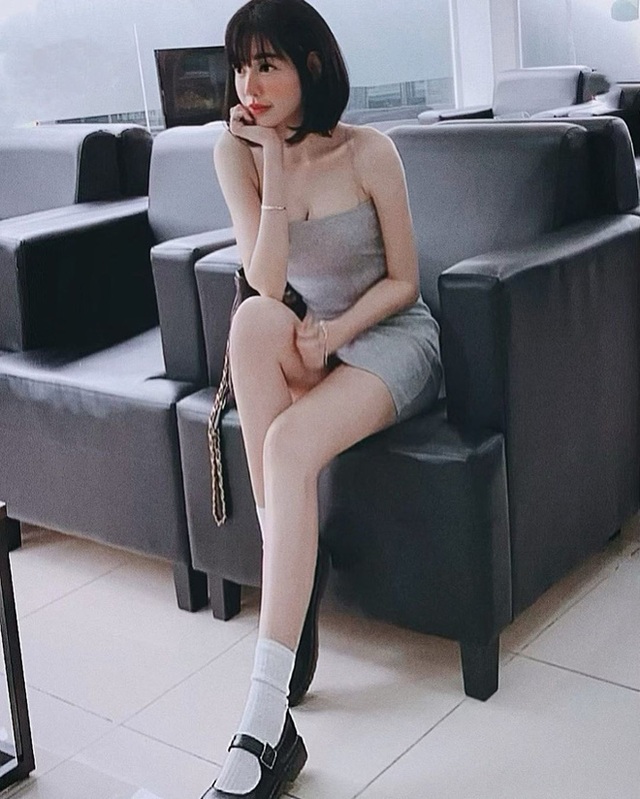 Elly Trần: Nổi tiếng với phong cách sexy siêng cởi nhưng mặc kín vẫn khiến người nhìn phải nóng mắt - Ảnh 10.