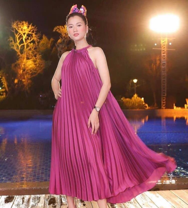 Hồng Diễm vẫn nổi bật khi cùng diện chiếc đầm thần thánh đọ sắc giữa dàn mỹ nhân showbiz Việt - Ảnh 14.