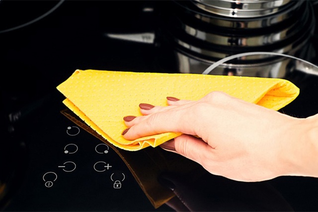 Cách vệ sinh bếp từ để tăng hiệu suất nấu nướng và luôn sạch bóng như mới - Ảnh 2.