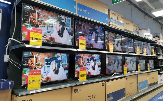 Trong bão giảm giá 50%, tivi 4K 43 inch có giá bán rẻ không tưởng - Ảnh 1.