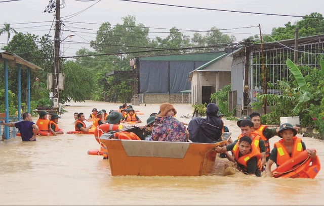 Bộ Y tế gửi công điện triển khai công tác y tế ứng phó mưa bão ở miền Trung - Ảnh 2.