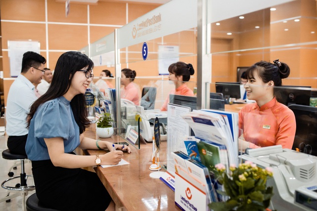 Cổ phiếu mã LPB của Ngân hàng Bưu điện Liên Việt chính thức được chấp thuận niêm yết trên trên sàn HOSE - Ảnh 1.