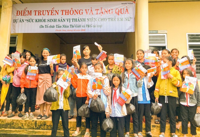 Mua 1 gói - Góp 1 gói băng vệ sinh Whisper giúp các em gái khó khăn tại Việt Nam - Ảnh 2.