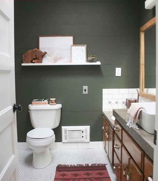 Phòng tắm với sắc màu buồn tẻ được cải tạo sống động với bảng màu cầu vồng với giá 0 đồng - Ảnh 1.