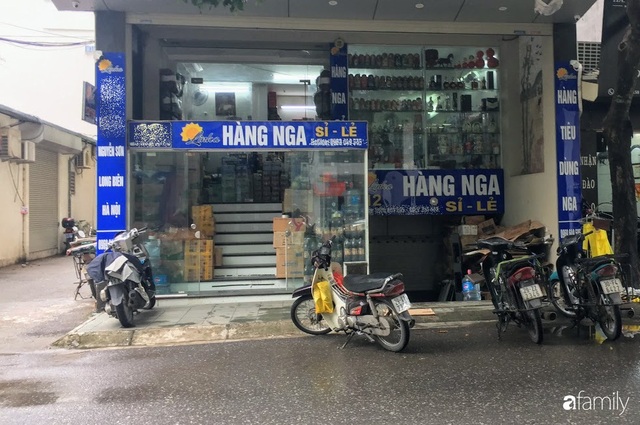 Có một thủ phủ chuyên bán hàng xách tay Hà Nội: Mua gì có đó, giá rẻ chỉ bằng 1/2 hàng nhập khẩu chính ngạch - Ảnh 2.