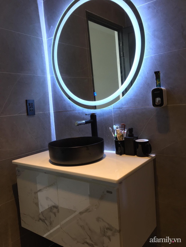 Phòng tắm nhỏ được chăm chút tỉ mẩn với chi phí đẹp “bất ngờ” của vợ chồng trẻ ở Vũng Tàu - Ảnh 7.