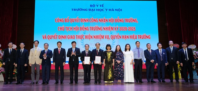 Đại học Y Hà Nội lần đầu tiên có Chủ tịch Hội đồng Trường - Ảnh 2.