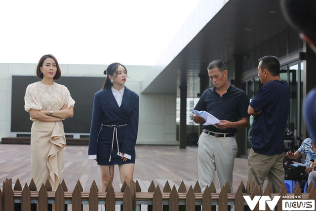 Hồng Diễm nóng mặt vì Quỳnh Kool vênh váo trong phim mới - Ảnh 8.