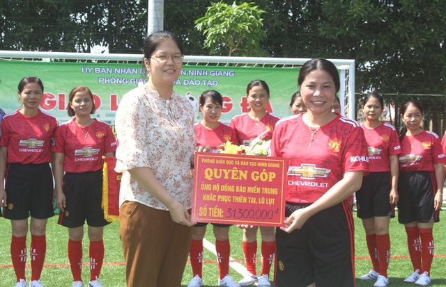 Về Hải Dương xem nữ hiệu trưởng, hiệu phó các trường mầm non huyện Ninh Giang đá bóng - Ảnh 27.