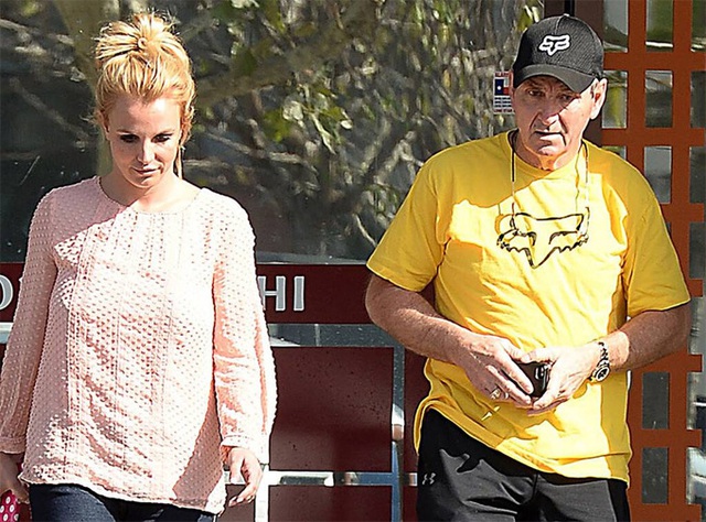 Britney Spears bị cấm kết hôn, sinh con - Ảnh 2.