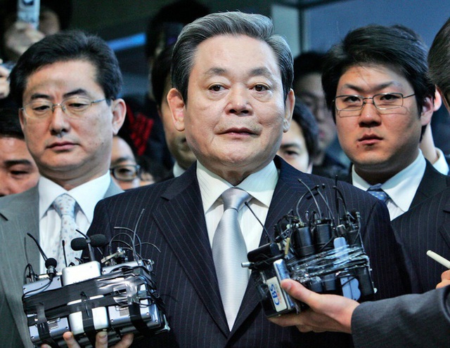 Cựu chủ tịch Samsung Lee Kun Hee qua đời - Ảnh 1.