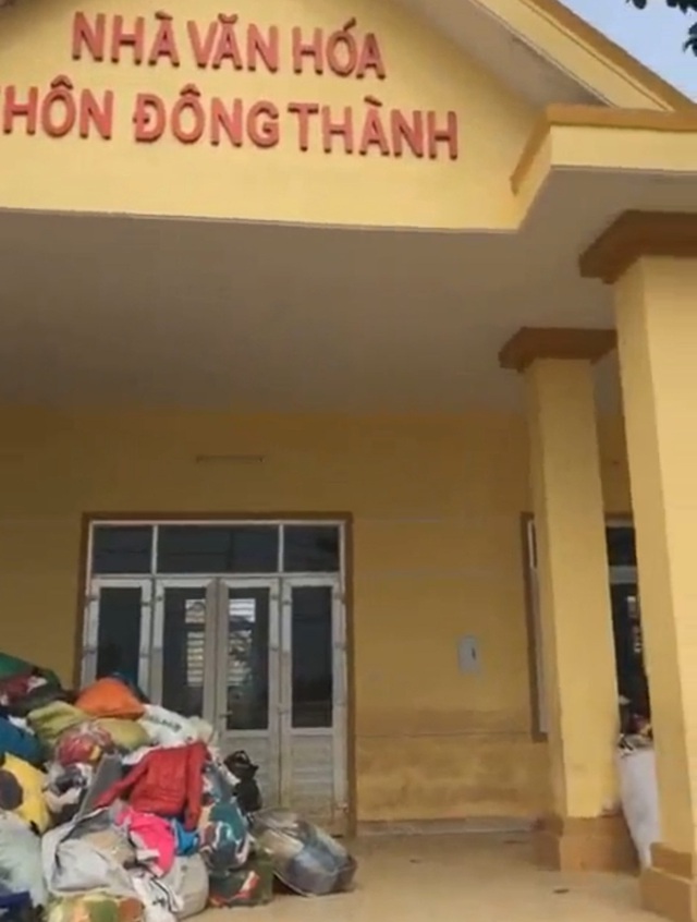 Không có tình trạng quần áo cứu trợ chất thành đống không sử dụng tại Quảng Bình - Ảnh 2.