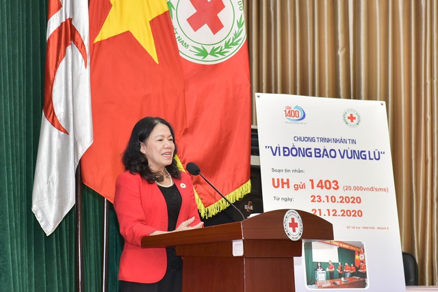 Đại diện tập đoàn MED GROUP trao 1,5 tỷ đồng tới Hội Chữ thập đỏ Việt Nam - Ảnh 3.