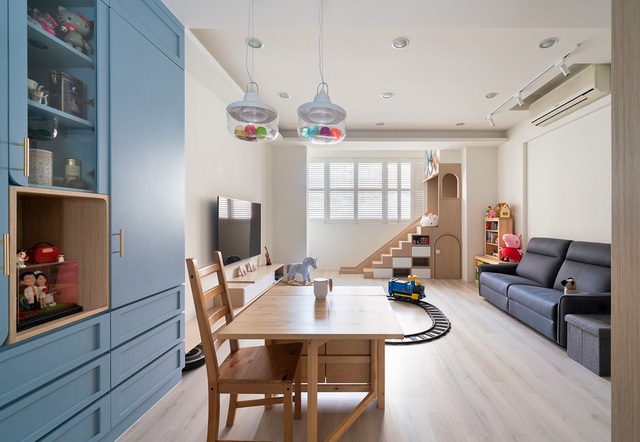 Ngôi nhà 30m² được cải tạo thành không gian hạnh phúc cho vợ chồng trẻ và con gái thỏa sức vui chơi - Ảnh 11.
