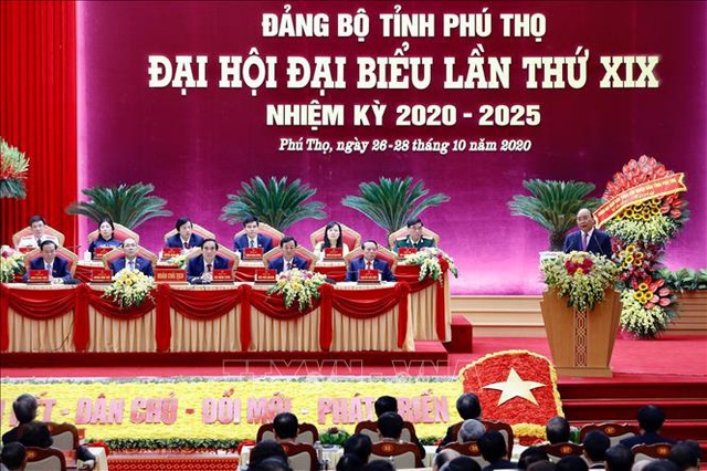  Thủ tướng dự Đại hội đại biểu Đảng bộ tỉnh Phú Thọ lần thứ XIX  - Ảnh 4.