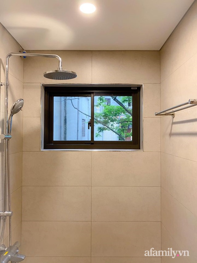 Học người Nhật cách thiết kế phòng tắm tối giản, gia đình Hà Nội lắp đặt không gian hiện đại chi phí chưa tới 18 triệu đồng - Ảnh 5.