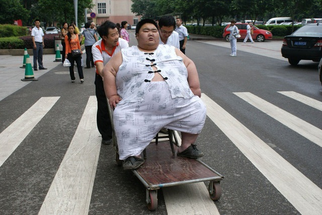 Cuộc sống của người đàn ông béo nhất Trung Quốc sau khi giảm cân - Ảnh 2.