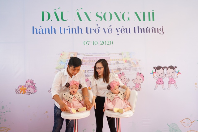 Trúc Nhi - Diệu Nhi xinh xắn, tươi cười ngày xuất viện - Ảnh 4.