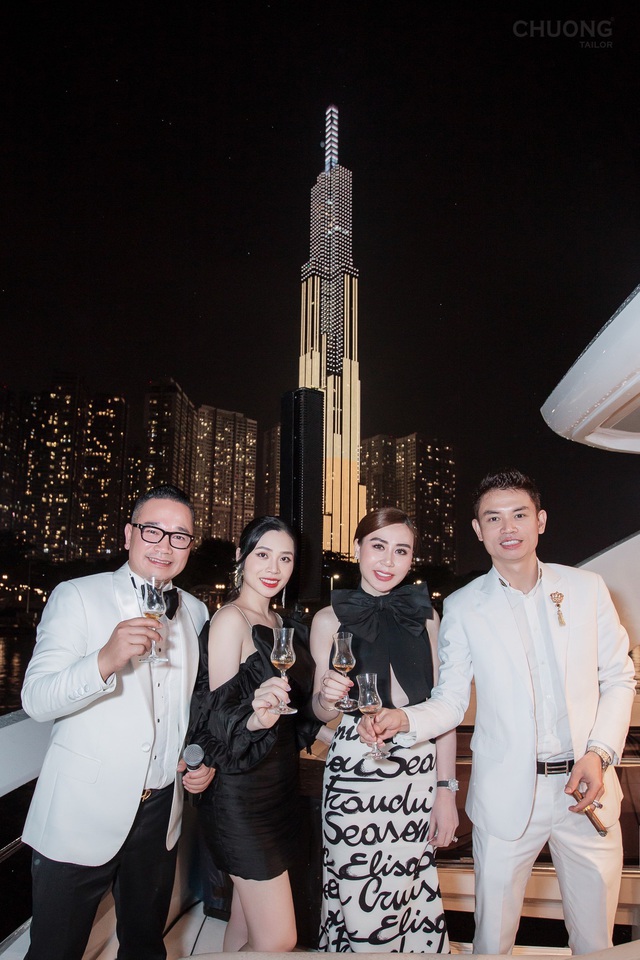 Tuxedo Chuong tailor yacht party - nơi tinh hoa hội tụ - Ảnh 13.