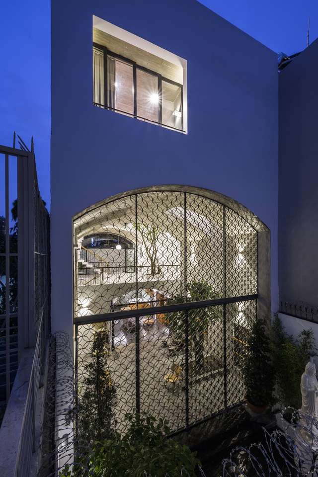 Khám phá ngôi nhà có không gian vòm rỗng đặc trưng của kiến trúc Việt Nam - Ảnh 10.