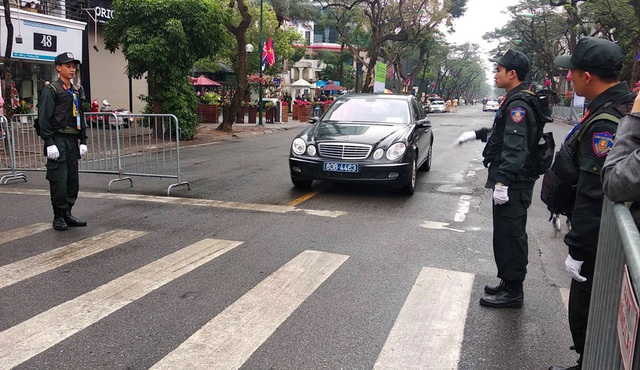 Hà Nội tạm cấm nhiều tuyến đường phục vụ Hội nghị cấp cao ASEAN 37 - Ảnh 2. Hà Nội tạm cấm nhiều tuyến đường phục vụ Hội nghị cấp cao ASEAN 37 - Ảnh 2.
