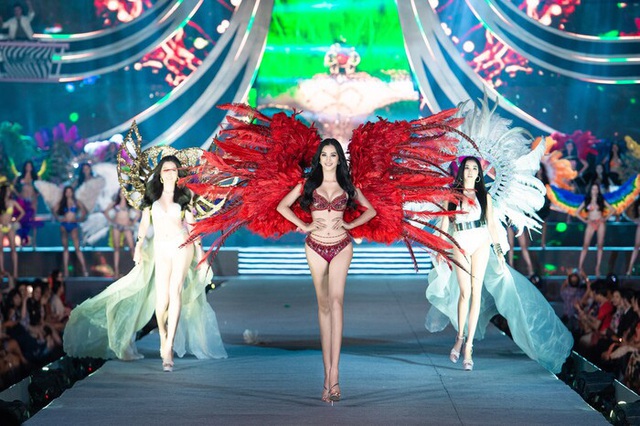 Tổng đạo diễn nói gì khi phần thi Người đẹp biển Hoa hậu Việt Nam 2020 bị so sánh với show nội y Victorias Secret? - Ảnh 3.