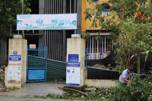 Ảnh: Thiệt hại ban đầu do bão số 13 ở Thừa Thiên - Huế - Ảnh 3.