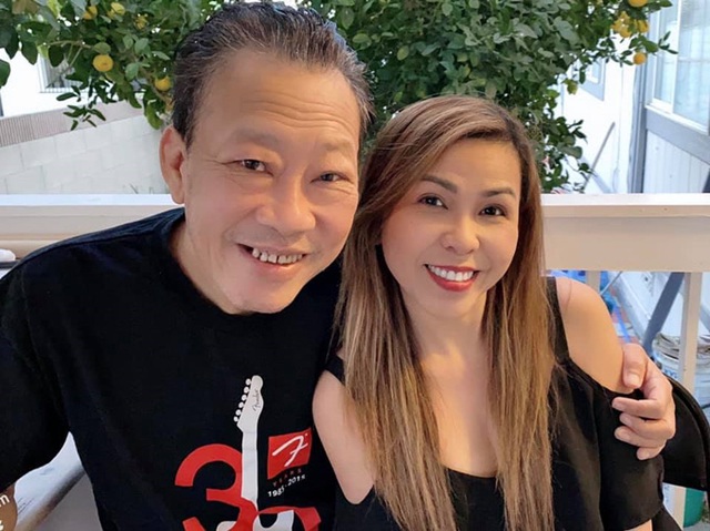 Nhan sắc người vợ gần 50 của nhạc sĩ Lê Quang - Ảnh 1.