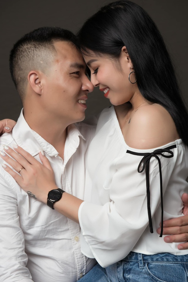 Khoảnh khắc lãng mạn của vợ chồng MC Hoàng Linh VTV - Ảnh 14.