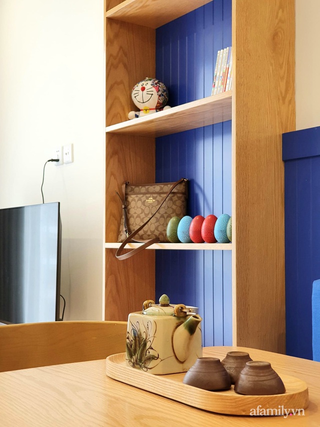 Bếp nhỏ xinh trong căn hộ vỏn vẹn 55m² với điểm nhấn yên bình màu trắng - xanh có chi phí hoàn thiện 40 triệu đồng ở Hà Nội - Ảnh 13.