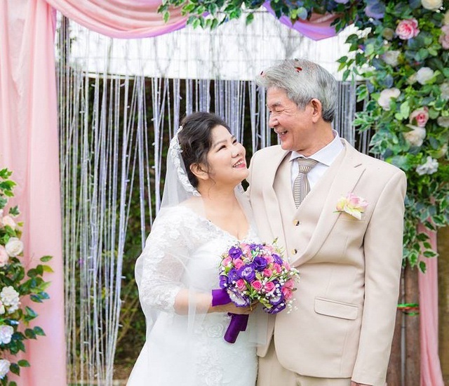 37 năm viên mãn của NSND Thanh Hoa với chồng kém 6 tuổi - Ảnh 6.