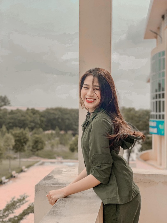 Nhan sắc mộc mạc và nụ cười hút hồn của Tân Hoa hậu Việt Nam 2020 - Ảnh 5.