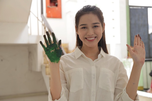 Nhan sắc mộc mạc và nụ cười hút hồn của Tân Hoa hậu Việt Nam 2020 - Ảnh 15.