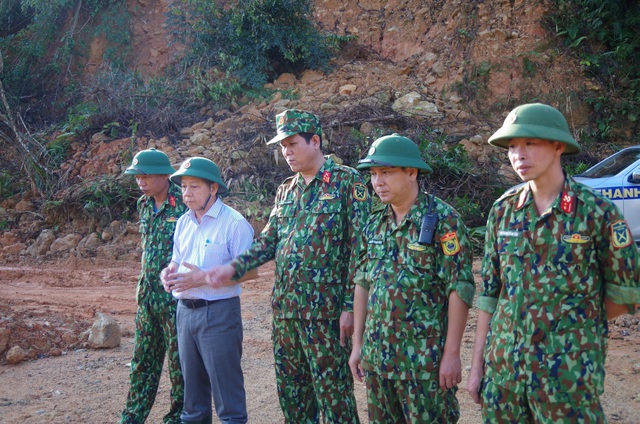 Tìm kiếm 12 công nhân mất tích ở Rào Trăng 3, thấy thêm 1 thi thể - Ảnh 10.