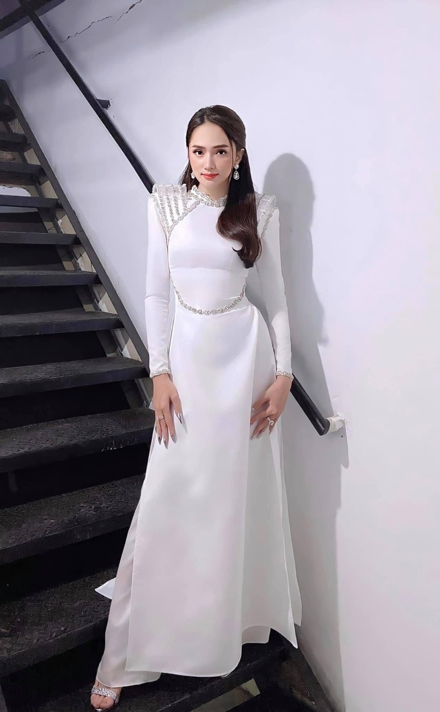 Trở lại hậu scandal, Hương Giang chỉ áo dài trắng vẫn đẹp tựa nữ thần - Ảnh 7.