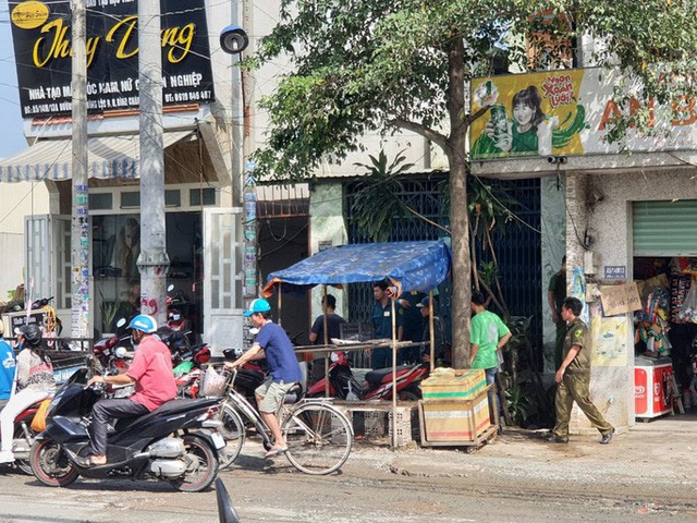  TP HCM: Án mạng kinh hoàng trong phòng trọ lúc rạng sáng - Ảnh 1.