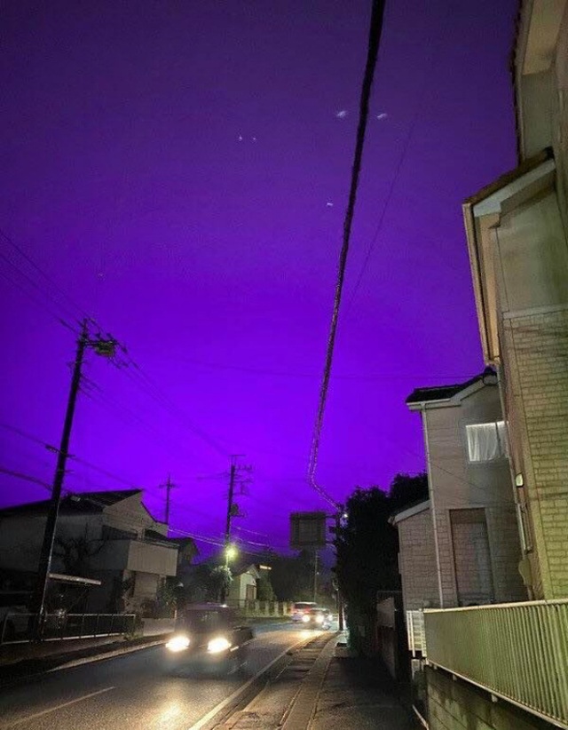 Nhật Bản: Bầu trời bỗng chuyển màu tím như phim kinh dị khiến nhiều người hoang mang, nhưng khi biết nguyên nhân ai nấy đều ngã ngửa - Ảnh 3.