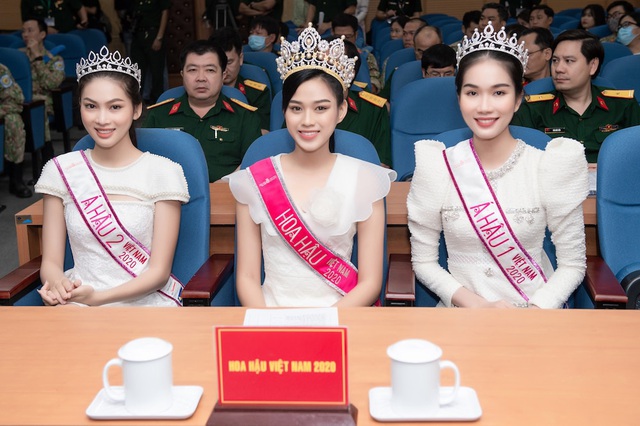 Hoạt động cộng đồng đầu tiên của Đỗ Thị Hà trên cương vị Hoa hậu Việt Nam - Ảnh 1.