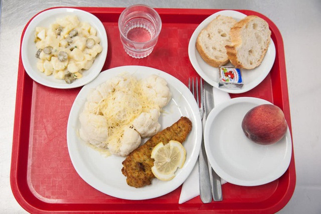 Trẻ tiểu học ở Pháp ăn gì trong bữa trưa? - Ảnh 4.