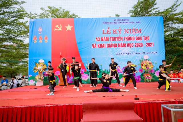 Trường Đại học Công nghiệp Việt - Hung tổ chức lễ kỷ niệm 43 năm truyền thống đào tạo và khai giảng năm học 2020 – 2021 - Ảnh 7.