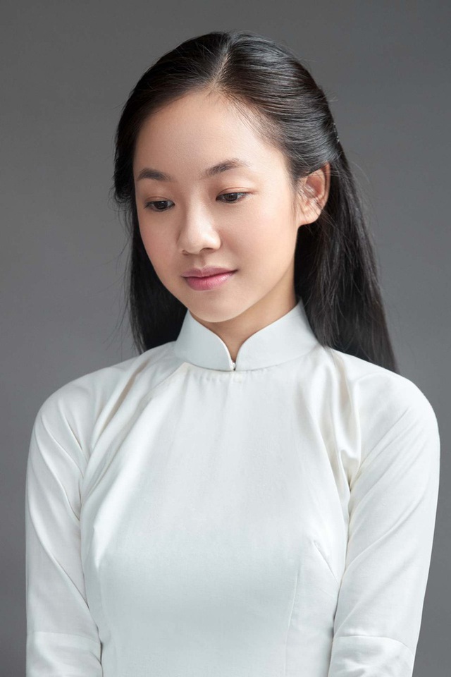 Nhan sắc cô gái đóng vai người tình Dao Ánh của Trịnh Công Sơn - Ảnh 1.