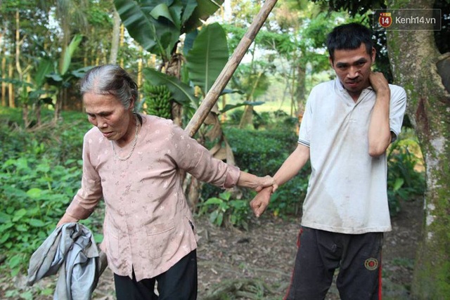 Người mẹ già từng muốn cho 6 con dại ăn một bữa thật no rồi uống thuốc độc cùng chết đã qua đời - Ảnh 2.