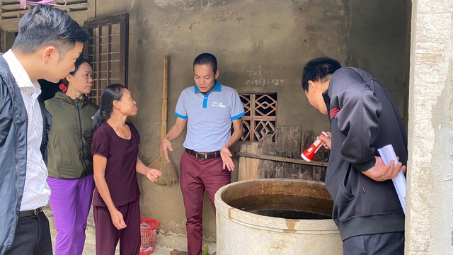 Bộ Y tế hỗ trợ xử lý vệ sinh môi trường, phòng chống dịch sau mưa lũ tại Quảng Bình - Ảnh 3.