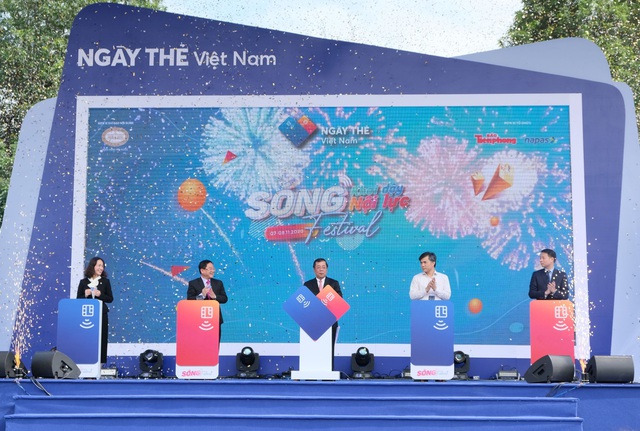 Vietcombank đồng hành cùng Sóng Festival – chuỗi hoạt động nằm trong khuôn khổ Ngày Thẻ Việt Nam 2020 - Ảnh 2.